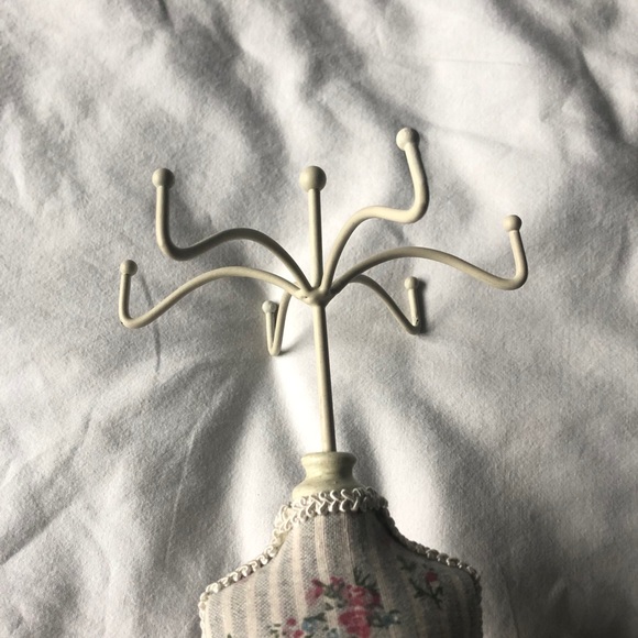 Home Outfitters Jewelry Holder - Picture 4 of 4